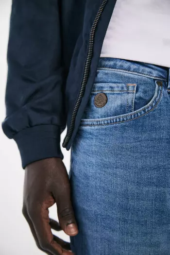Джинсы Slim fit