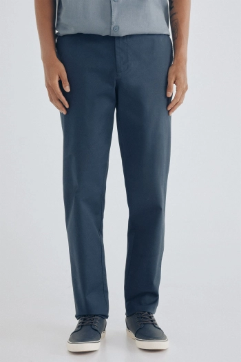 Легкі зручні штани-чінос slim fit
