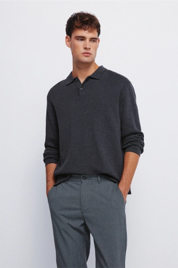 Штани з фактурної тканини крою slim fit