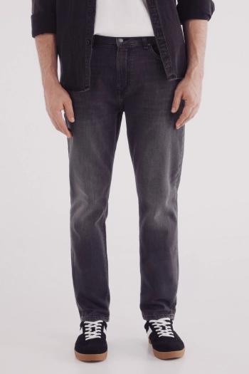 Ультралегкие джинсы slim fit