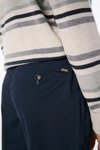 Штани-чінос з мікропринтом Slim fit