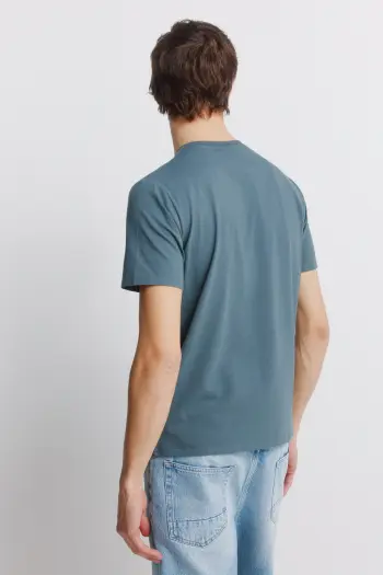 Футболка Slim Fit з еластаном