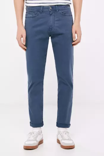 Легкі кольорові штани крою Slim fit із п'ятьма кишенями