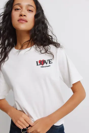 Футболка з коротким рукавом «Love»