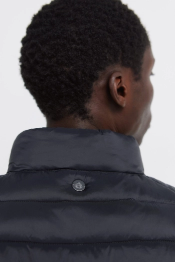 Жилет із застібкою