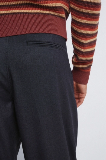 Прямі штани зі складками