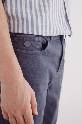 Шорты-бермуды slim fit