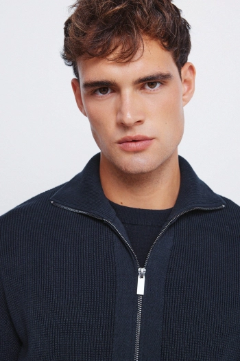 Кардиган на молнии