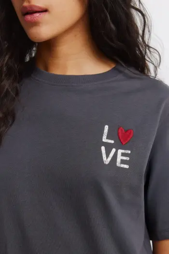 Футболка з коротким рукавом «Love»