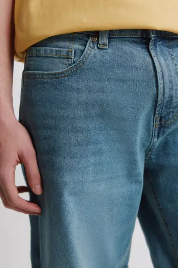 Базові джинсові бермуди slim fit
