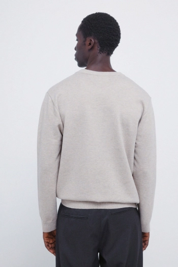 Светр жакардовий різдвяний