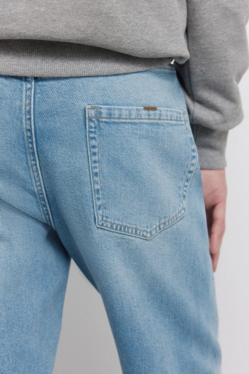 Джинси середнього світлого відтінку, regular fit