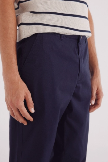 Комфортні штани-чінос Slim fit