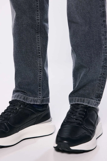 Темно-серые джинсы slim fit