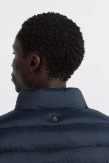 Жилет із застібкою