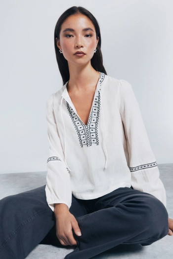 Блуза бохо с вышивкой