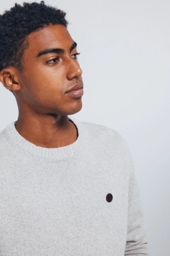 Светр товстий з крученої пряжі