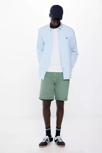 Кольорові шорти-бермуди крою slim fit