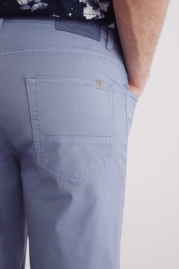 Легкі шорти-бермуди slim fit