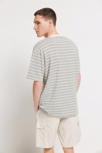 Футболка у фактурну смужку