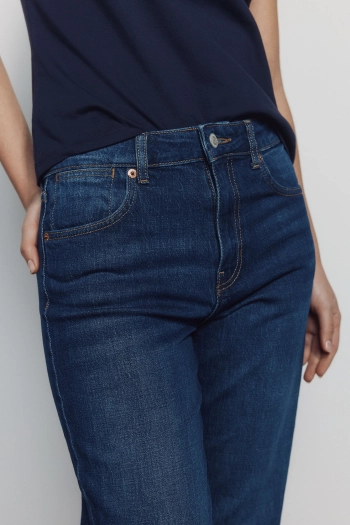 Джинси середньої посадки