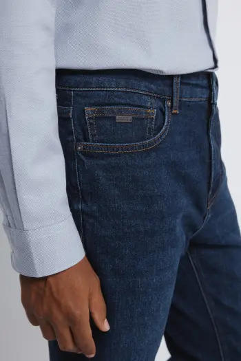 Джинси Slim Fit з ефектом потертості