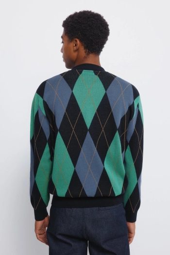 Кардиган у ромби