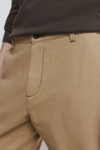 Штани чінос з вельвету крою slim fit