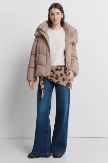 Стеганая куртка с капюшоном