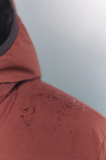 Утеплена куртка-пуховик