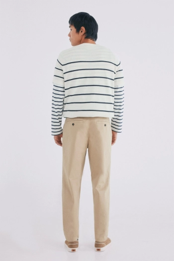 Легкие удобные брюки-чинос slim fit