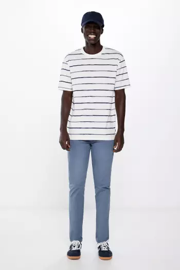 Легкие цветные брюки кроя Slim fit с 5 карманами