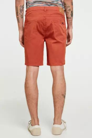 Легкие шорты-бермуды Slim Fit с 5 карманами