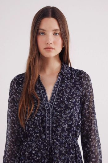 Сукня-сорочка міді з квітковим принтом