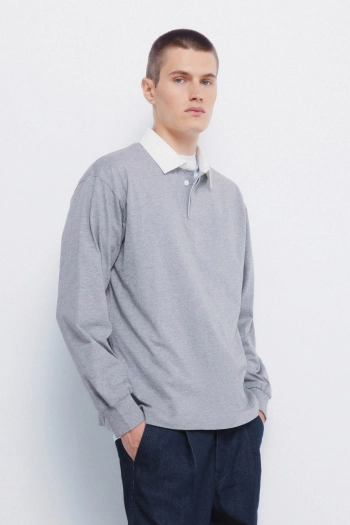 Однотонное поло с длинным рукавом