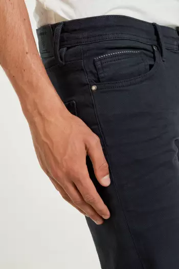 Брюки Slim Fit с пятью карманами