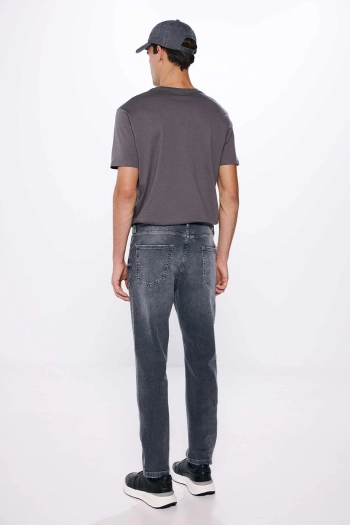Темно-серые джинсы slim fit
