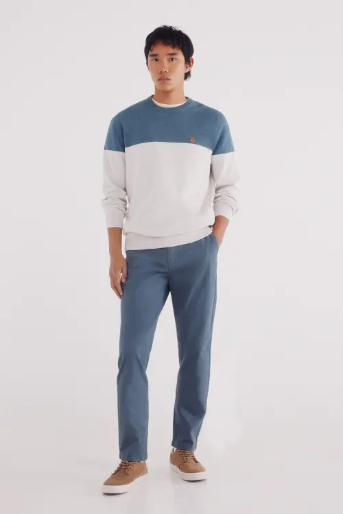 Штани-чіноси крою Slim fit з мікропринтом
