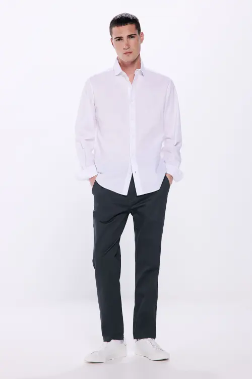 Брюки-чинос Slim fit с принтом