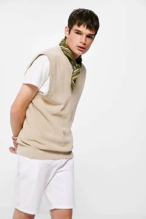 Базові білі джинсові шорти-бермуди крою Slim Fit