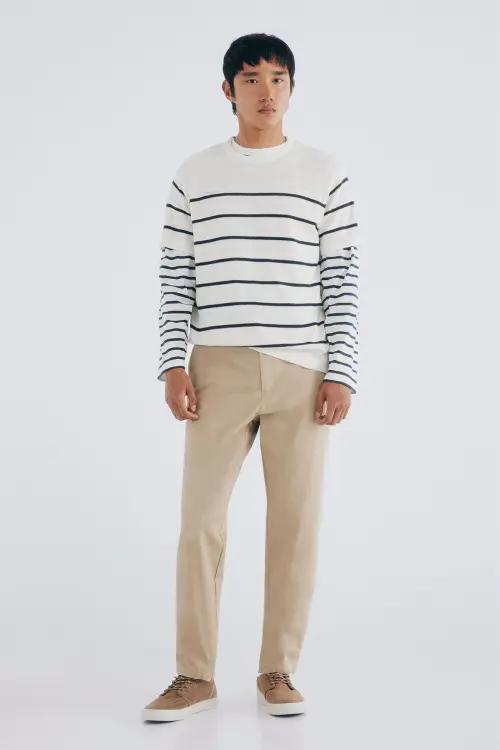 Легкие удобные брюки-чинос slim fit
