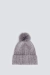 В'язана шапка з помпоном